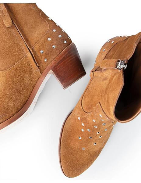 Gallery a12422 e1a35yws