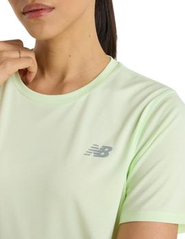 Camiseta New Balance Essentials Mujer Verde
