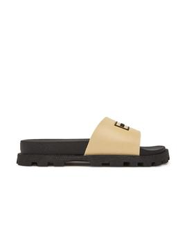 Thumb a14412 azafami4