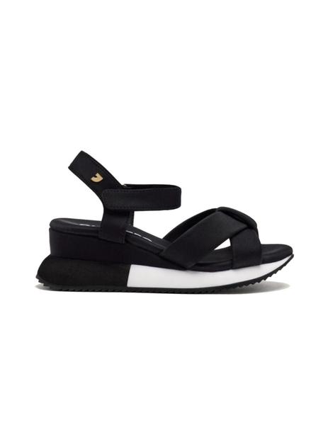 Gallery a15038 vync24he